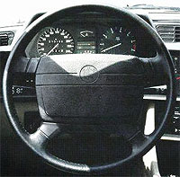 1985 6-Series BMW. Steering wheel with airbag